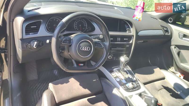 Седан Audi A4 2013 в Рівному