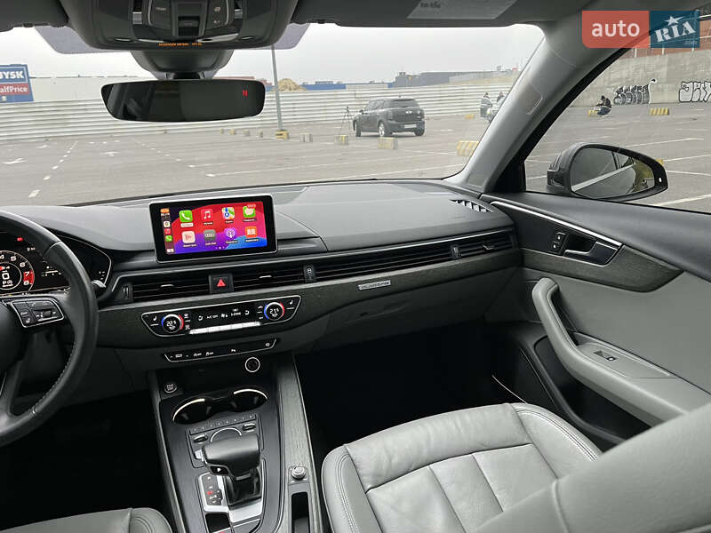 Седан Audi A4 2018 в Львові