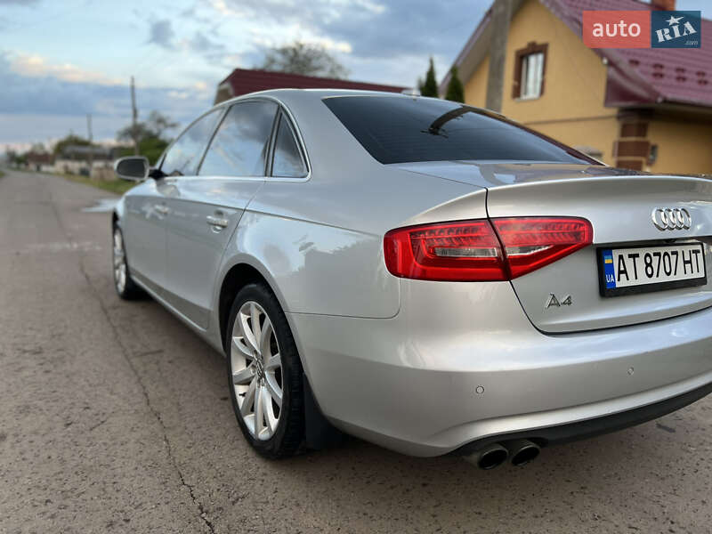 Седан Audi A4 2013 в Городенке
