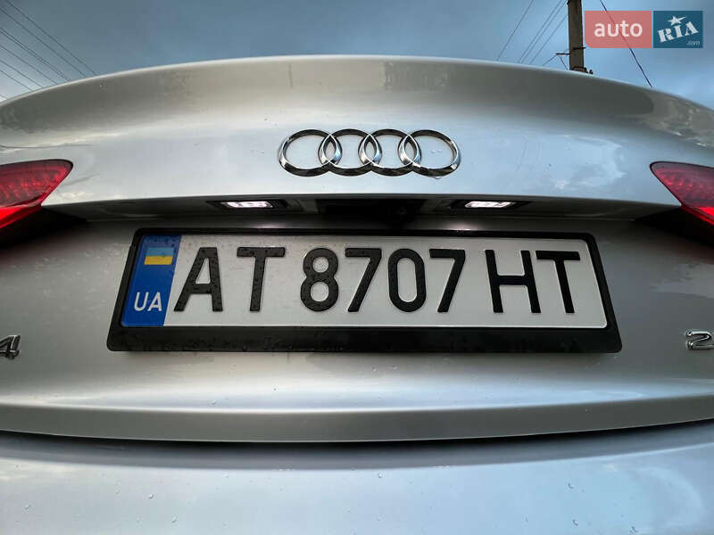 Седан Audi A4 2013 в Городенке