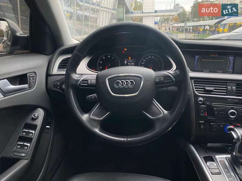 Седан Audi A4 2013 в Києві