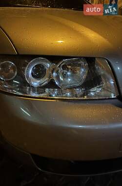 Універсал Audi A4 2004 в Ужгороді