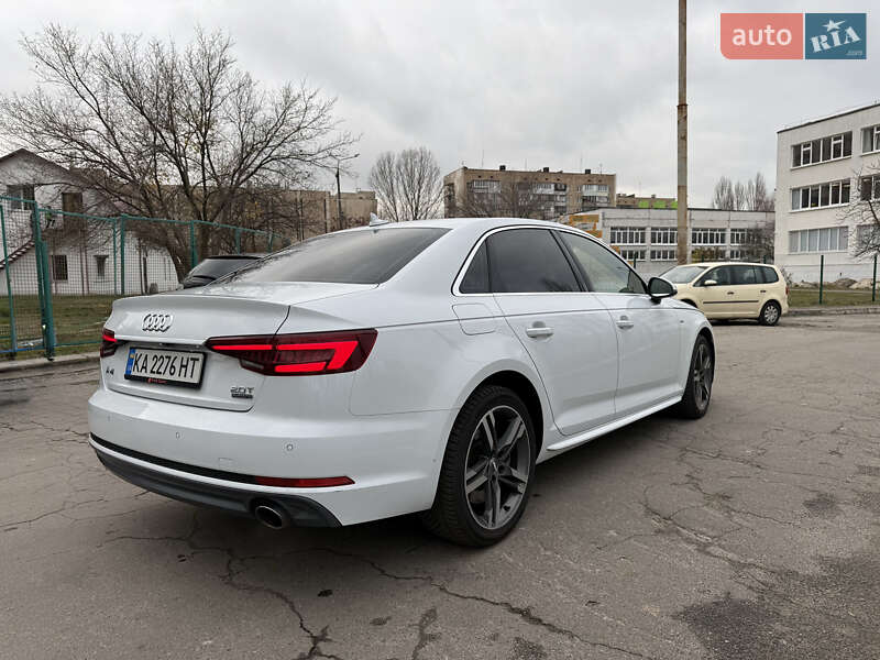 Седан Audi A4 2018 в Києві