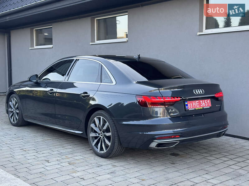 Седан Audi A4 2021 в Луцьку