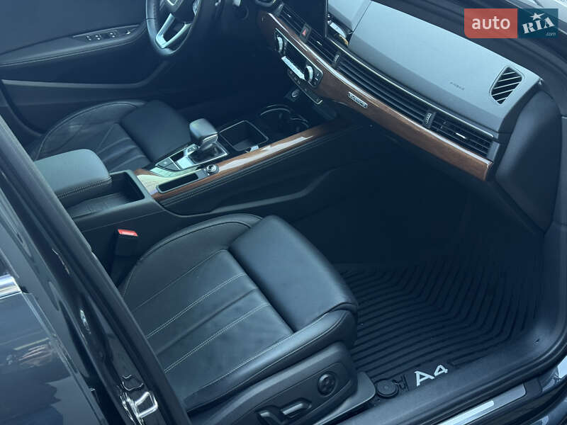 Седан Audi A4 2021 в Луцьку
