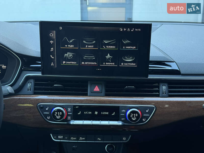 Седан Audi A4 2021 в Луцьку