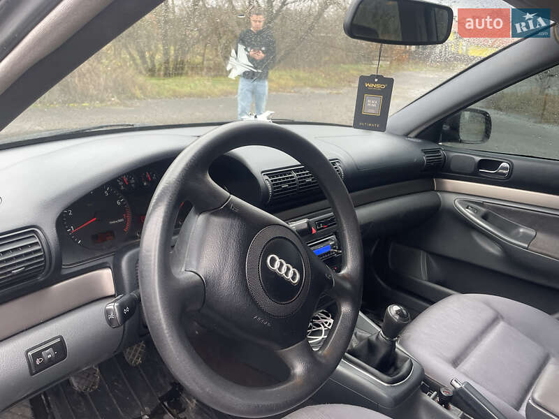 Універсал Audi A4 2000 в Бродах