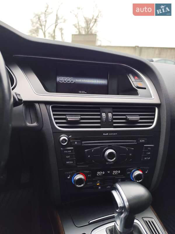 Седан Audi A4 2015 в Чернігові