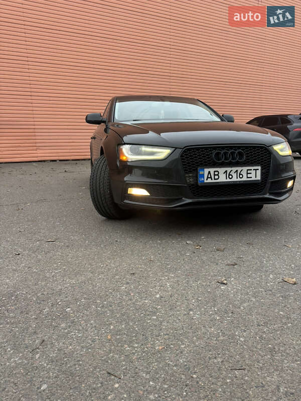 Седан Audi A4 2014 в Києві фото Седан Audi A4 2014 в Києві