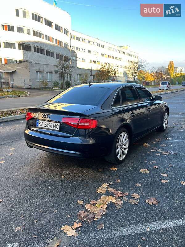 Седан Audi A4 2013 в Броварах