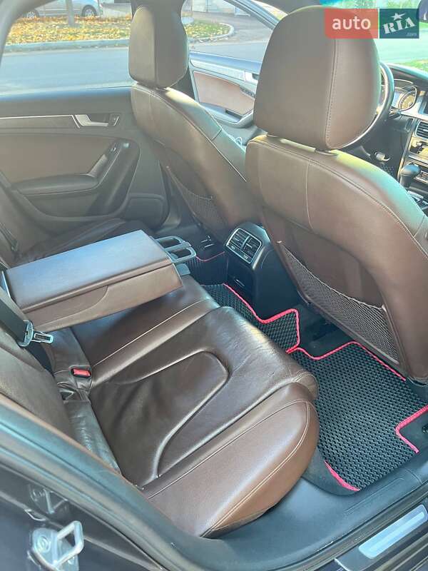 Седан Audi A4 2013 в Броварах