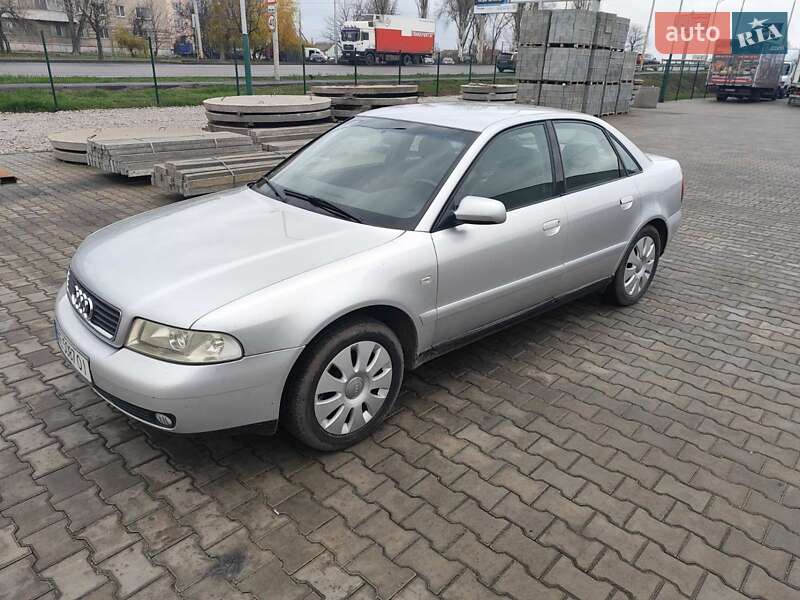 Седан Audi A4 1999 в Павлограді
