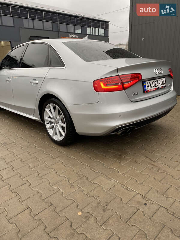 Седан Audi A4 2014 в Первомайске