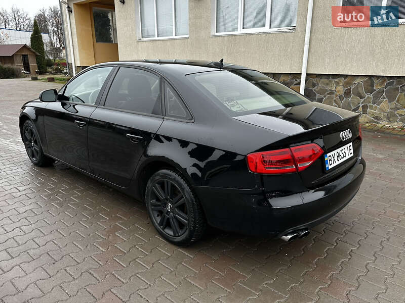 Седан Audi A4 2011 в Дунаївцях