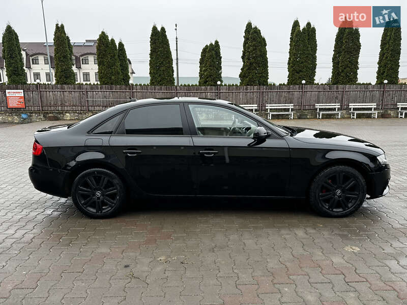 Седан Audi A4 2011 в Дунаївцях