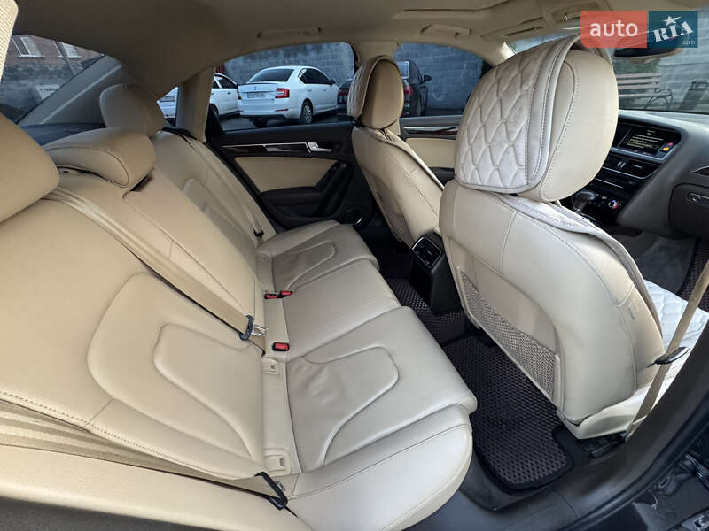 Седан Audi A4 2014 в Кропивницком