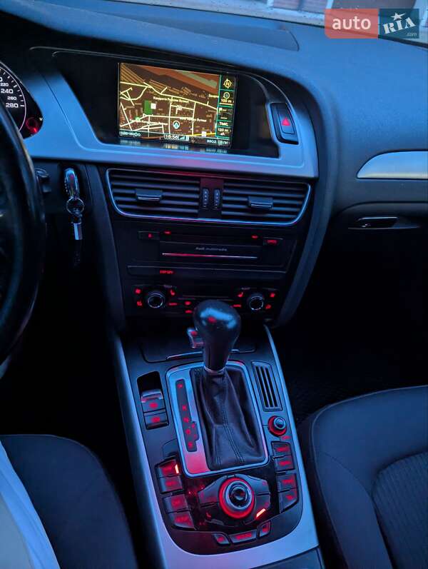 Универсал Audi A4 2010 в Ужгороде