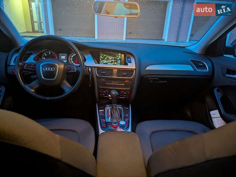 Универсал Audi A4 2010 в Ужгороде