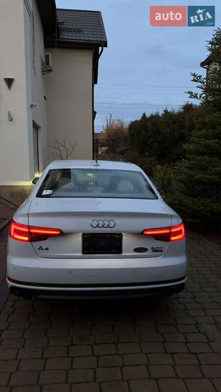 Седан Audi A4 2016 в Львові