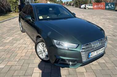 Седан Audi A4 2016 в Львові