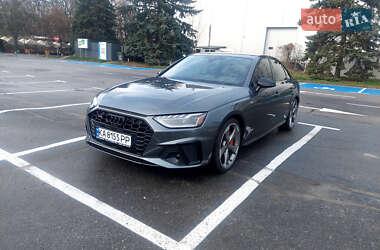 Седан Audi A4 2022 в Киеве