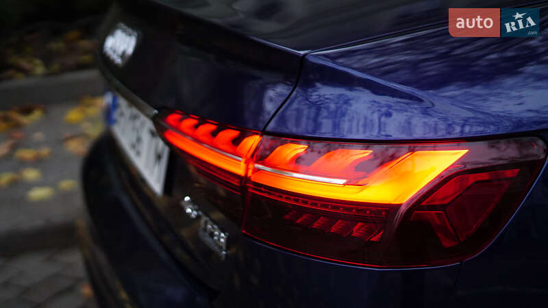 Седан Audi A4 2020 в Одессе