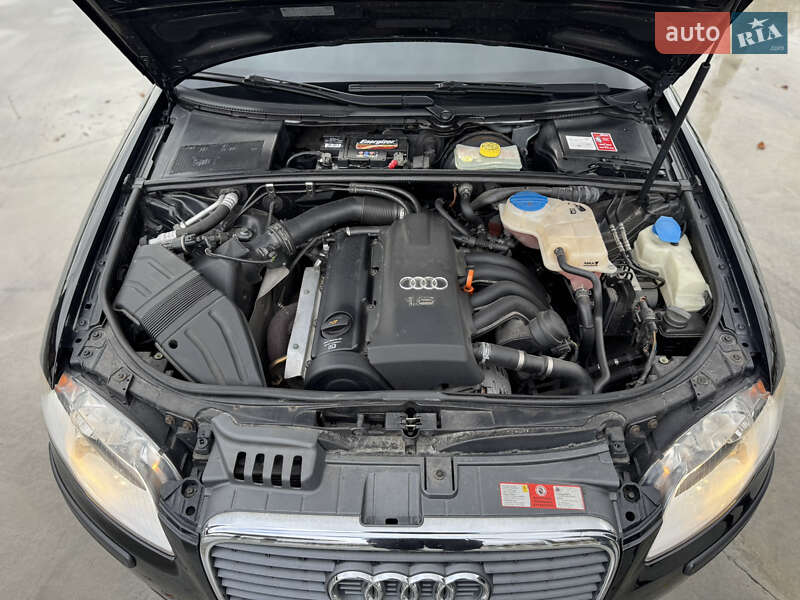 Седан Audi A4 2005 в Звягеле