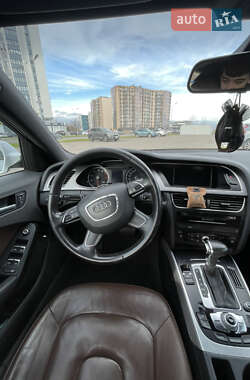 Седан Audi A4 2013 в Черкасах