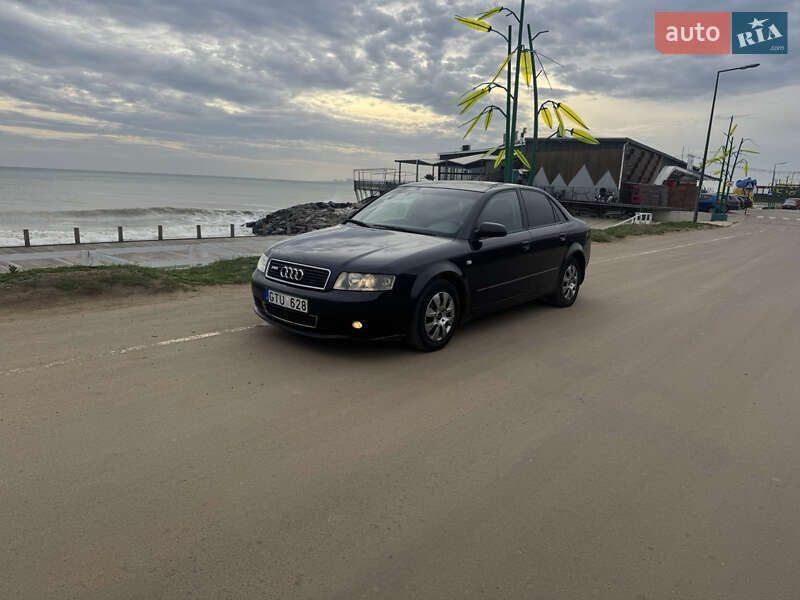 Седан Audi A4 2002 в Южному фото 5 Седан Audi A4 2002 в Южному