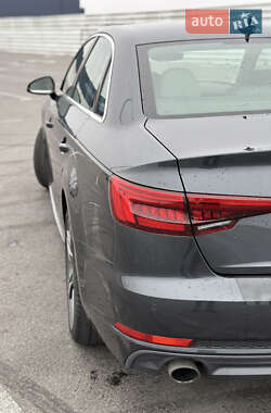 Седан Audi A4 2016 в Львове