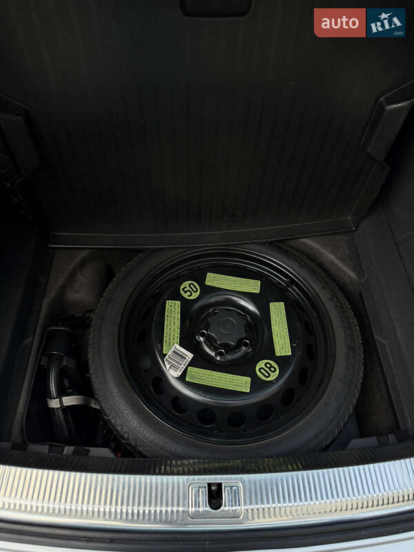 Универсал Audi A4 2012 в Новояворовске