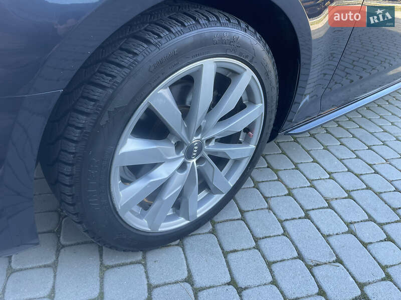 Седан Audi A4 2016 в Яворове