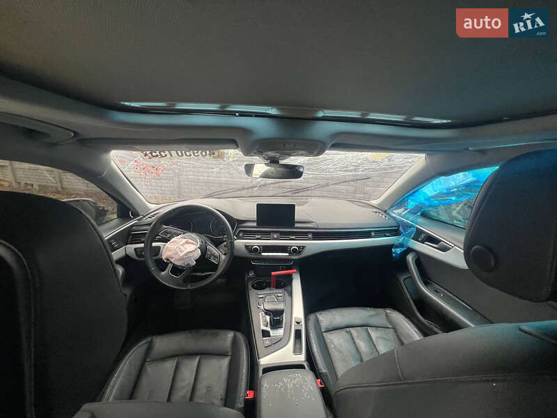 Седан Audi A4 2018 в Харкові