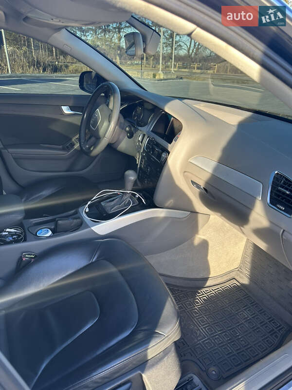 Универсал Audi A4 2009 в Самборе