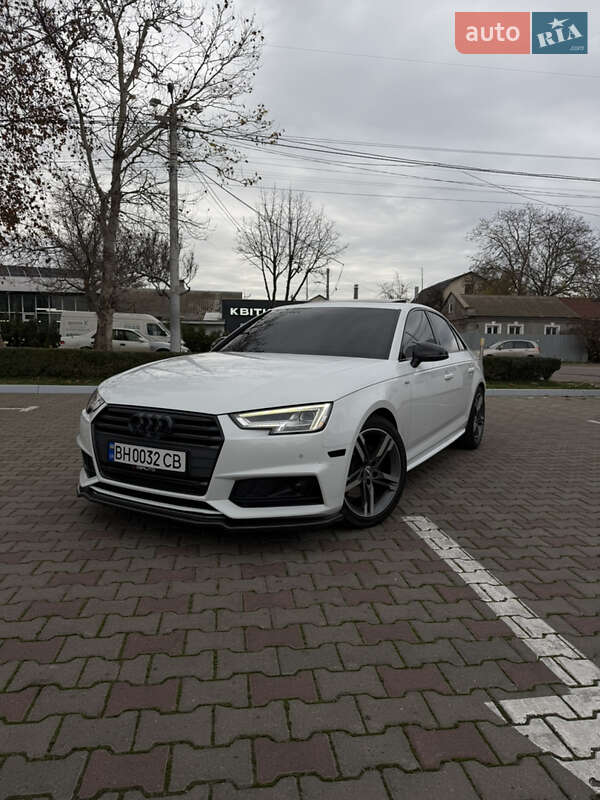 Седан Audi A4 2018 в Одесі