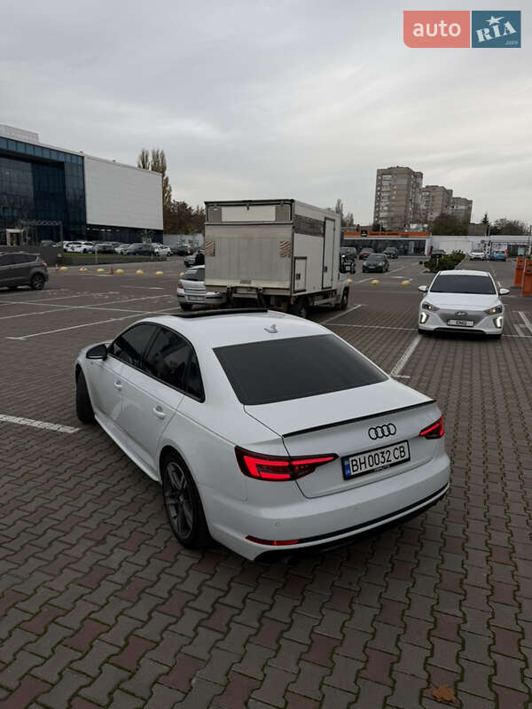 Седан Audi A4 2018 в Одесі