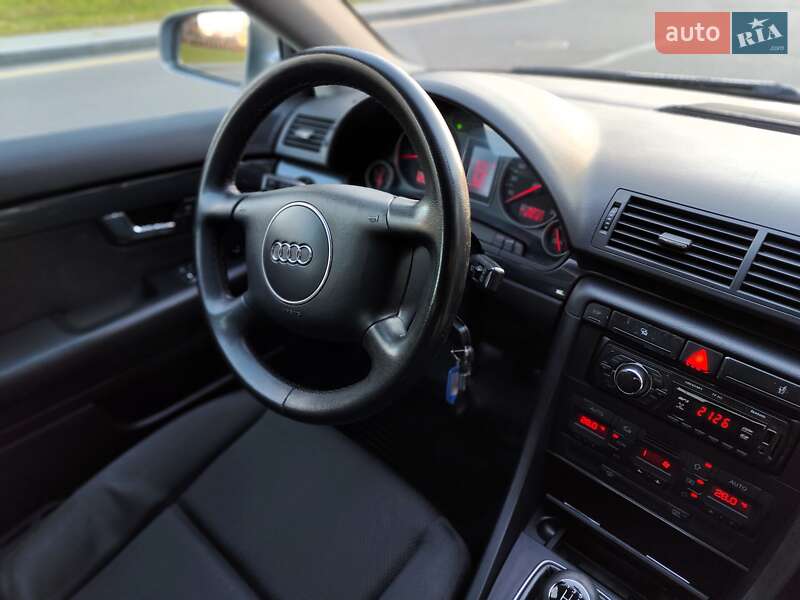 Універсал Audi A4 2004 в Києві