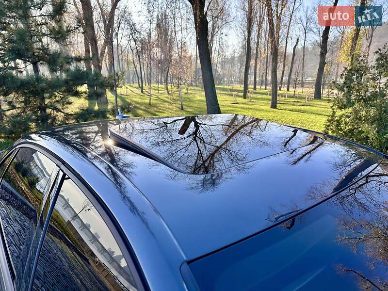 Седан Audi A4 2018 в Киеве