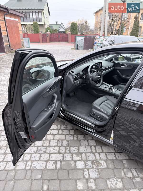 Седан Audi A4 2019 в Тернополе