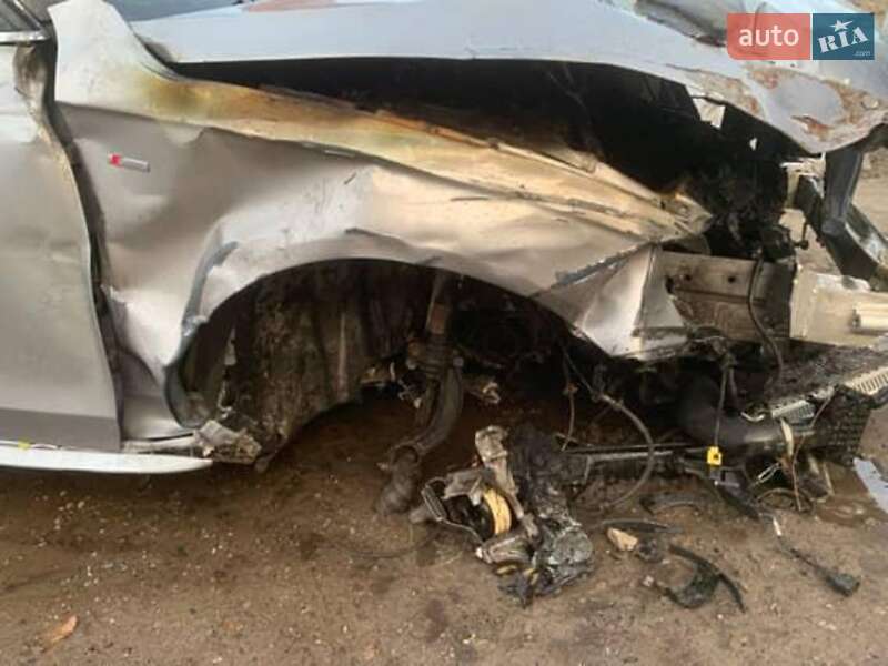 Седан Audi A4 2015 в Харькове