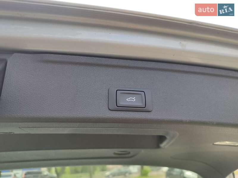 Универсал Audi A4 2016 в Хмельницком