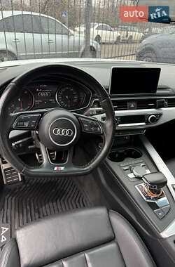 Седан Audi A4 2016 в Киеве