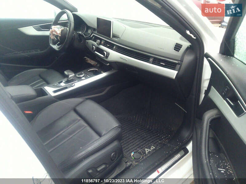 Седан Audi A4 2016 в Киеве