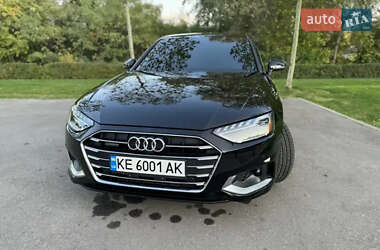 Седан Audi A4 2022 в Львове