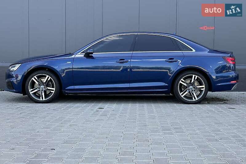 Седан Audi A4 2017 в Львове