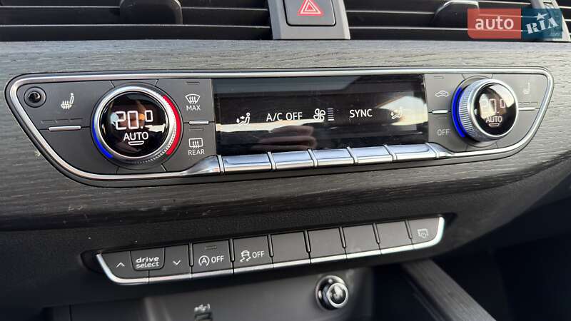 Седан Audi A4 2018 в Киеве