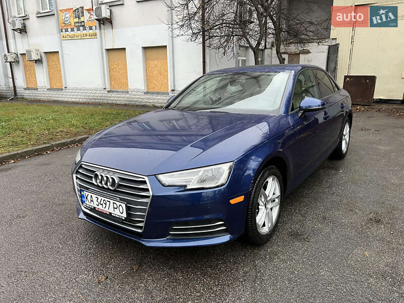 Седан Audi A4 2016 в Киеве