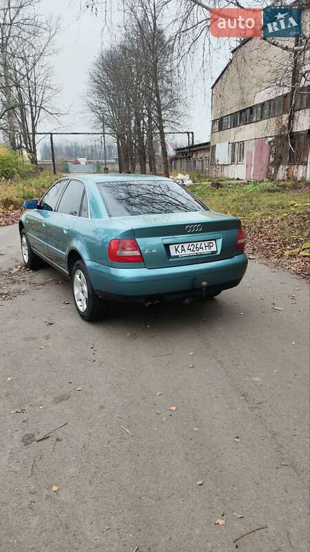 Седан Audi A4 1999 в Глевахе
