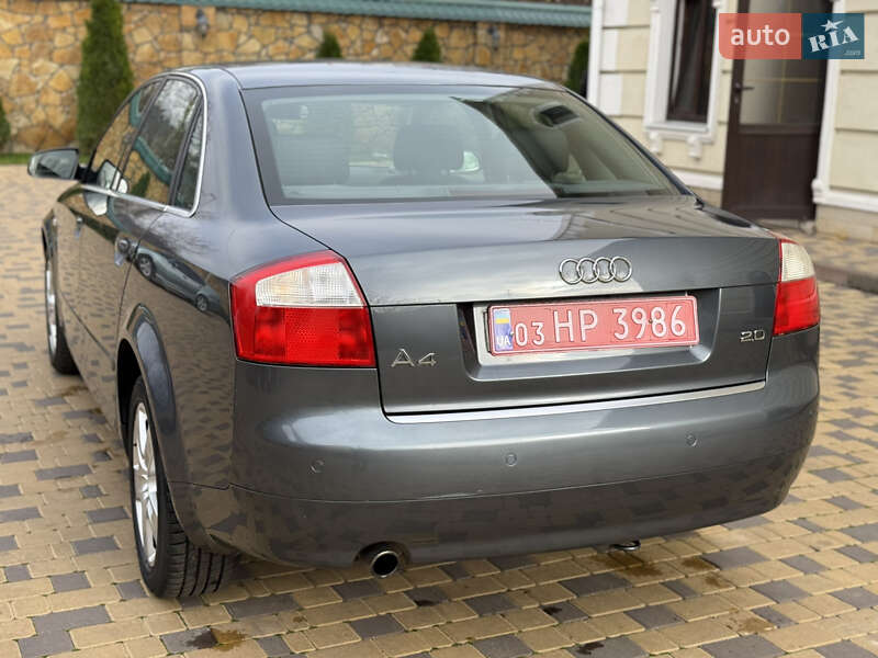 Седан Audi A4 2004 в Могилев-Подольске