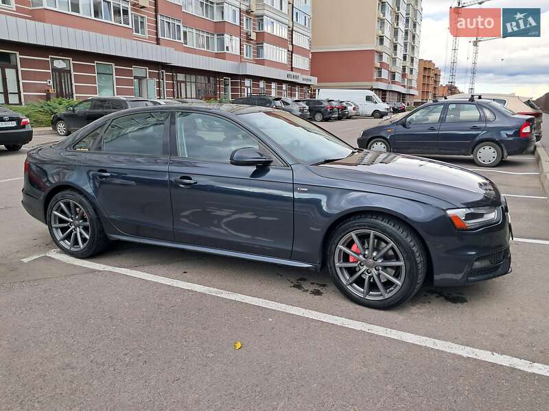 Седан Audi A4 2015 в Умани